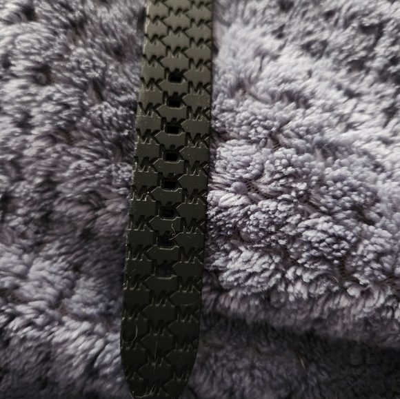 WATCH - Picture 4 of 6